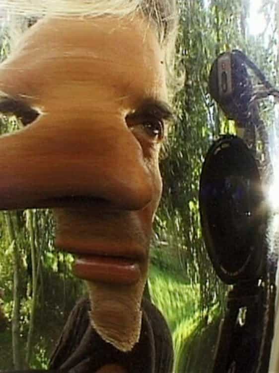502352