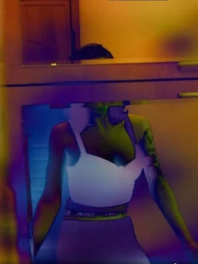 952053