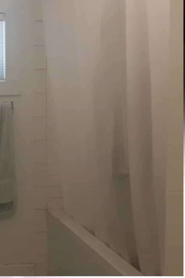 1615788