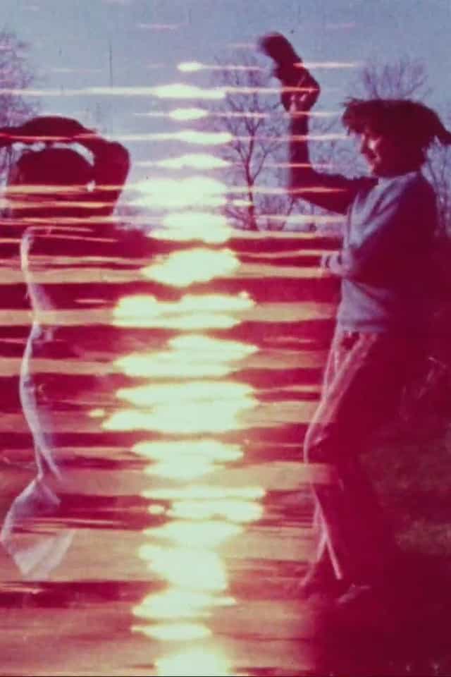 699467