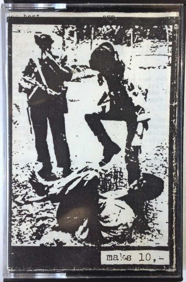 485833