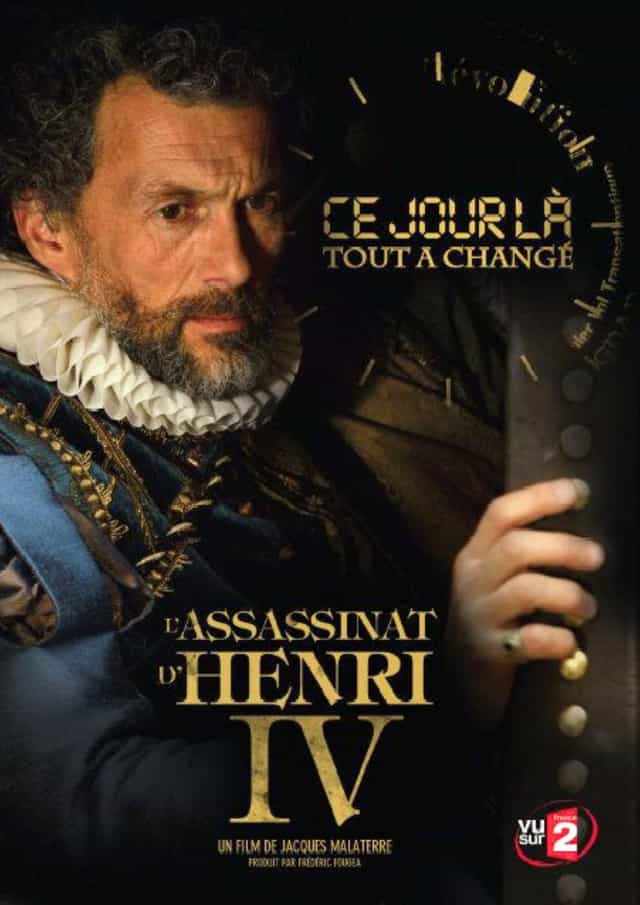 858285