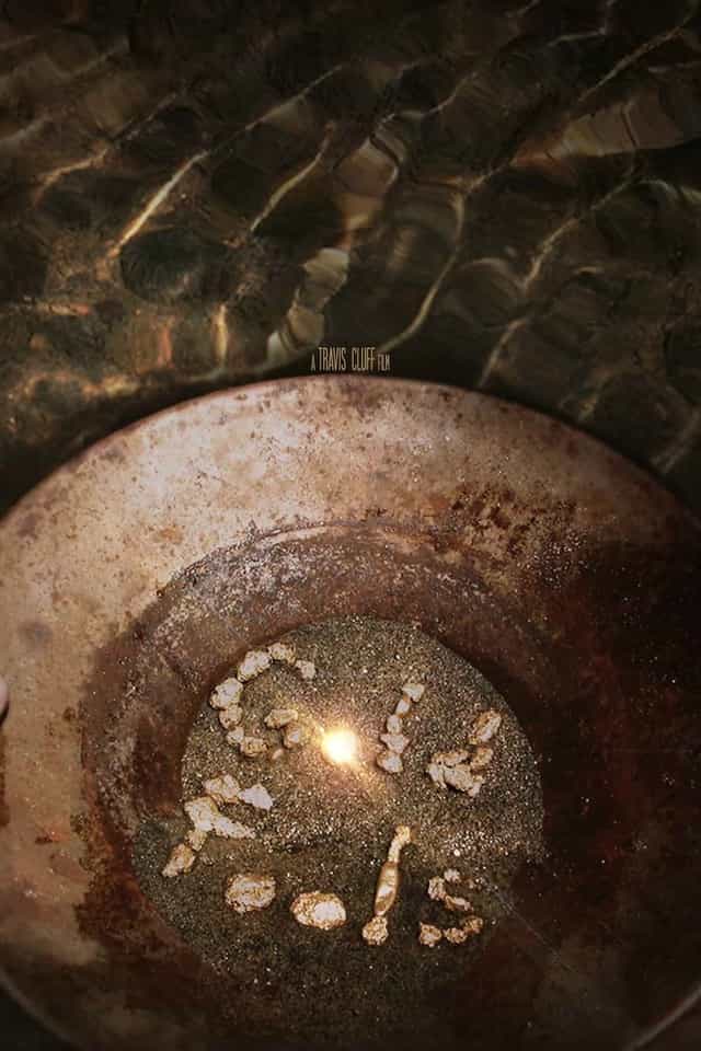 1356058