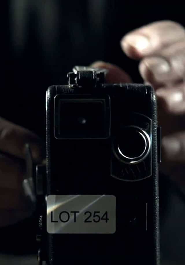 255633