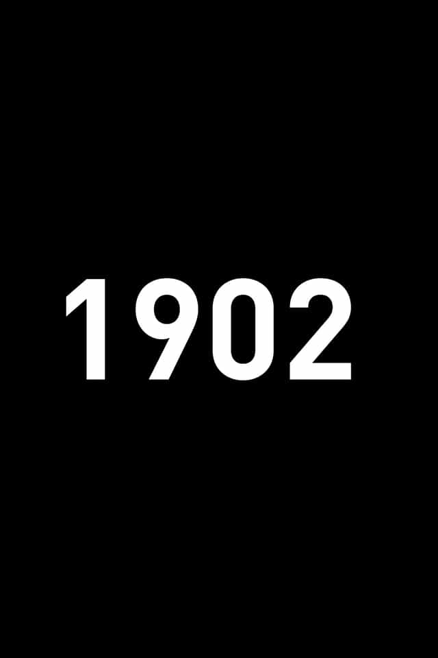 718137