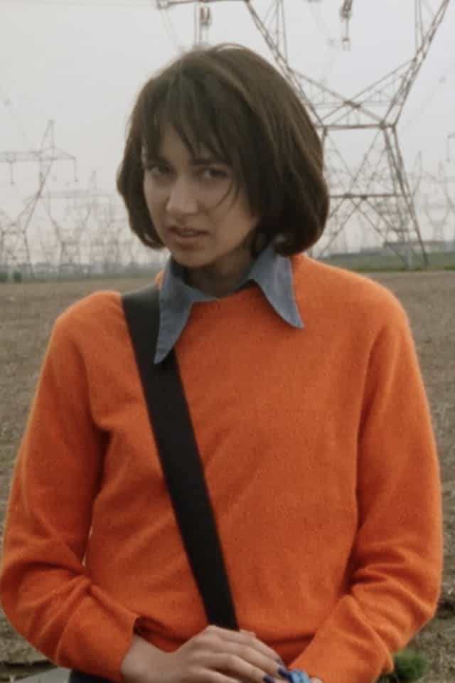 1607469