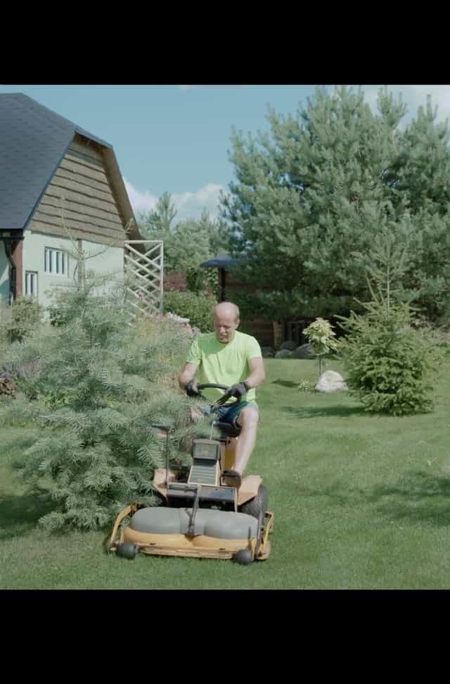 783819
