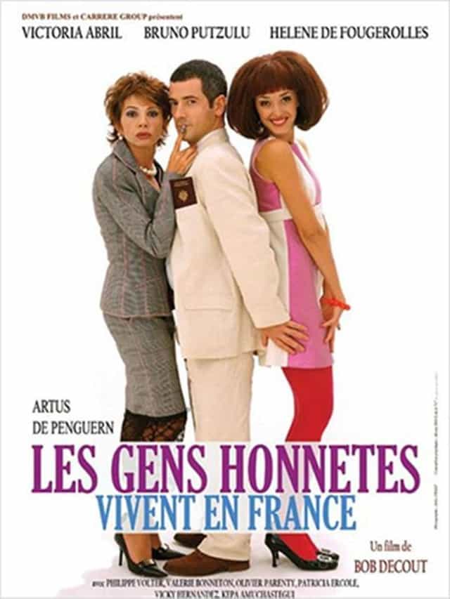 228300