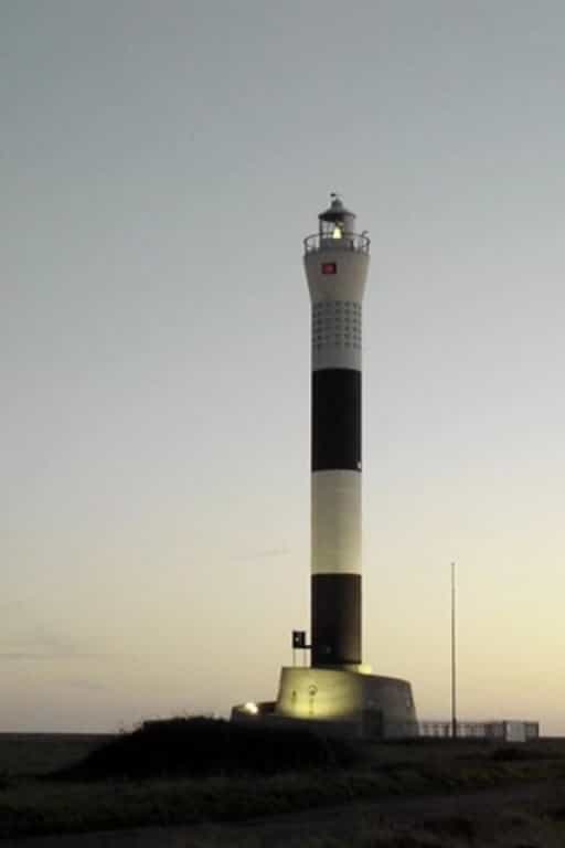 884544