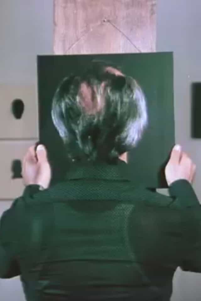 1631096