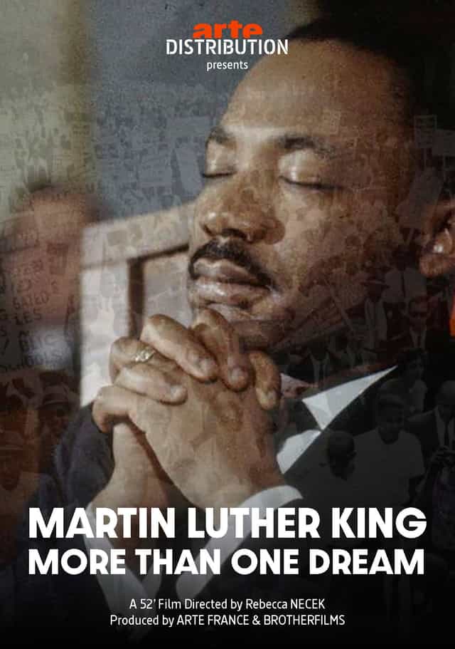1101957