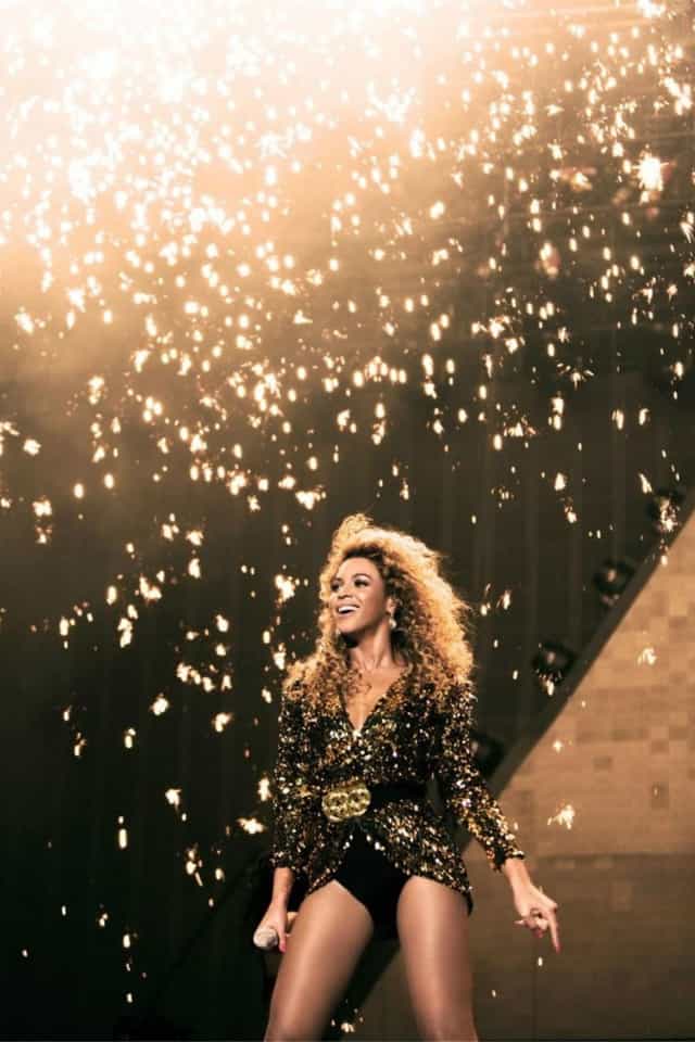 1631733