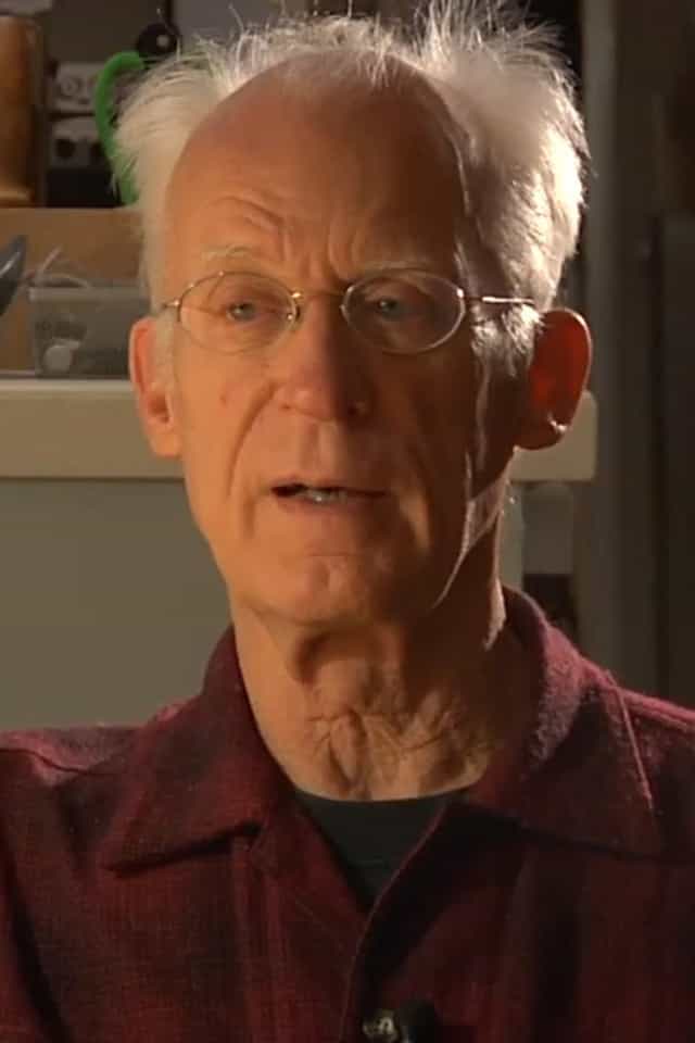 1558524