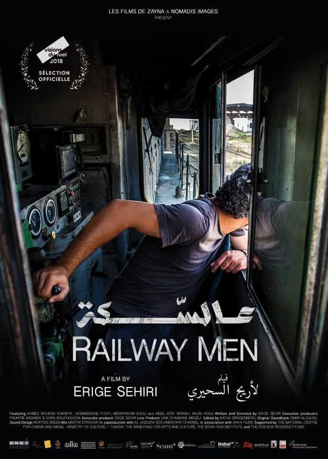 563043