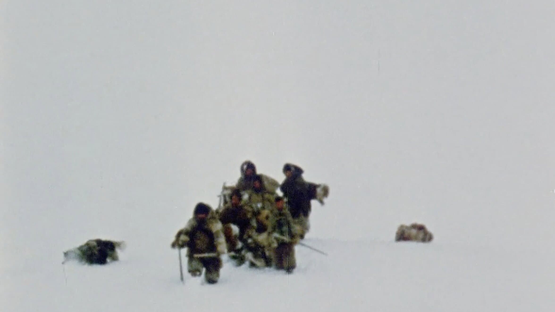 Netsilik Eskimos, I: At the Autumn River Camp