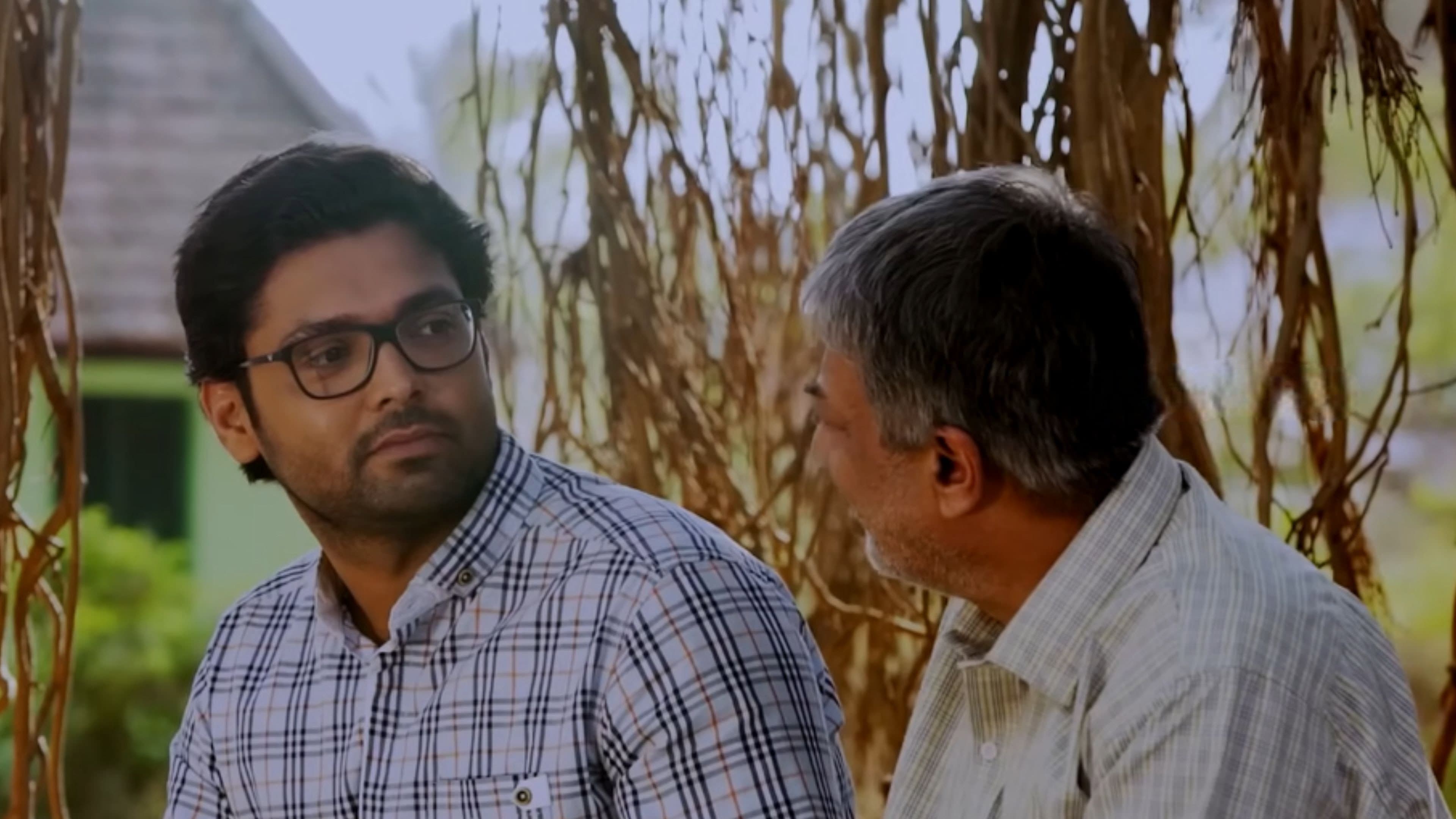 ಗೋಧಿ ಬಣ್ಣ ಸಾಧಾರಣ ಮೈಕಟ್ಟು